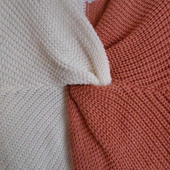 Twist Front Color Block Reversable Knit Sweater - Picture 3 of 12